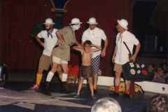 1989-clownscolonial1w