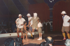 1989-clownscolonial2w